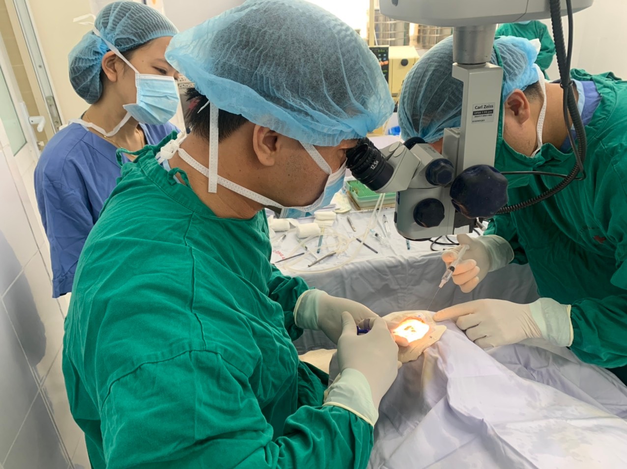 Dịch vụ y tế và chăm sóc sức khỏe cộng đồng